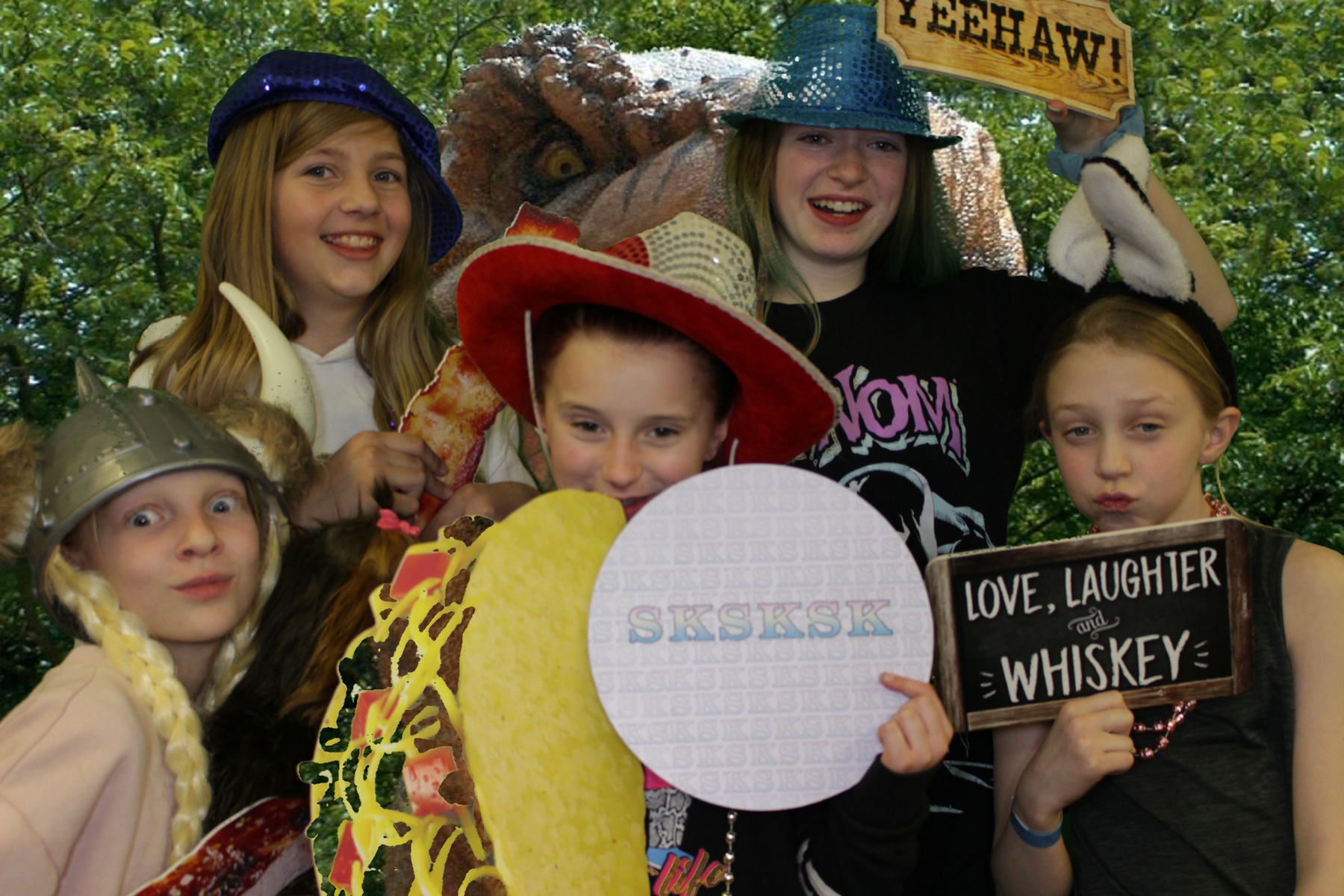 Poly Drive Elementary March Madness Carnival | View more photos from the event at gallery.photoboothbillings.com/u/PhotoBoothBillings/Poly-Drive-Elementary-March-Madness-Carnival